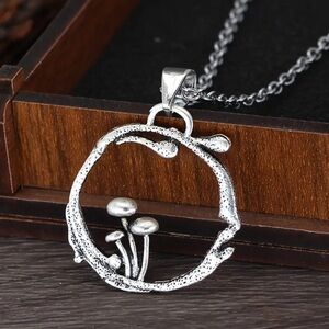 Silver Pendant Necklace with Nature-Inspired Design